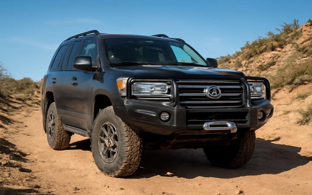 Rev Up Your 4×4 with bullbar 200 series – unbeatable front-end protection.